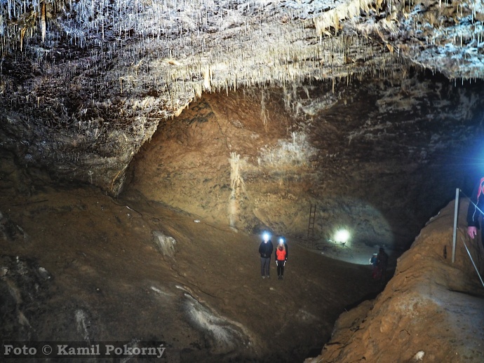 Ochozsk jeskyn - foto Kamil Pokorn