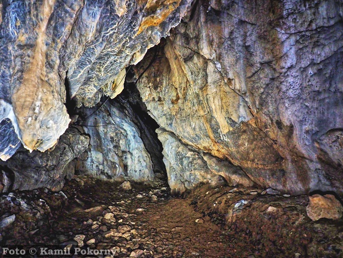 Ochozsk jeskyn - foto Kamil Pokorn